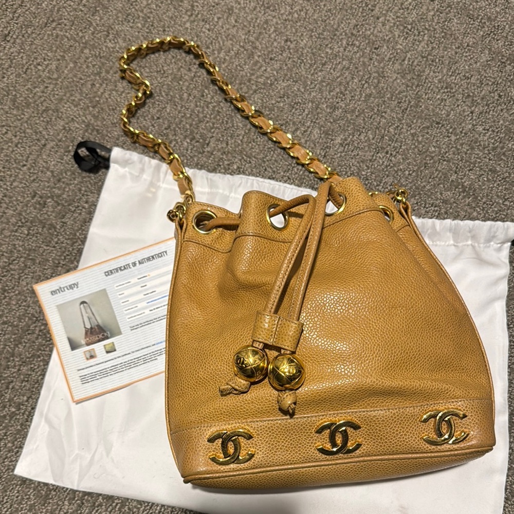 Rare Chanel 1997 Caviar Mini Bucket Bag w/ Pouch